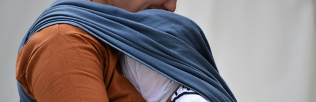 A Foolproof Guide to Choosing a Baby Wrap